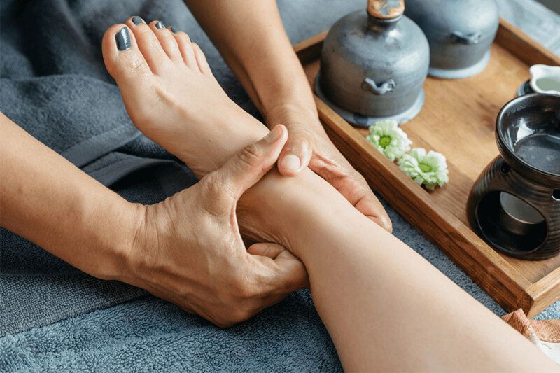 Đối tượng phù hợp với massage chân bấm huyệt