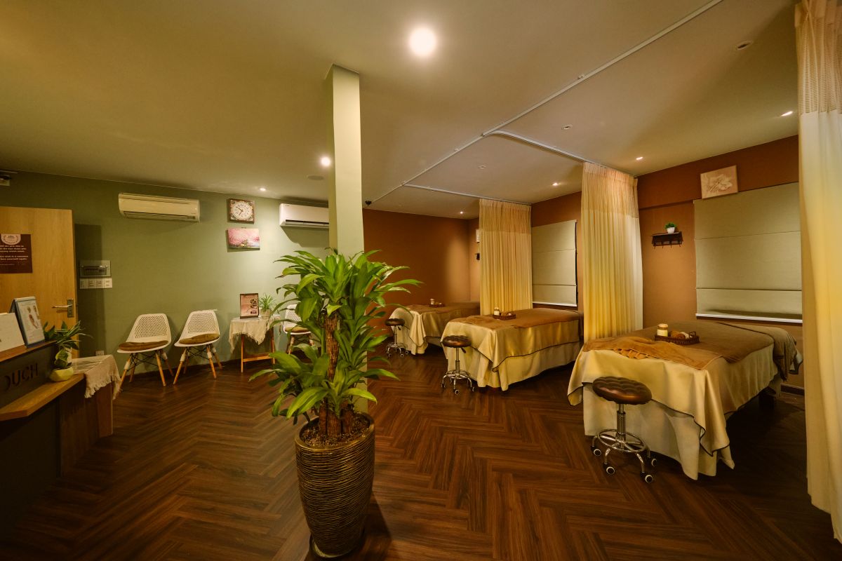 Dịch vụ xoa bóp trị liệu tại spa Healing Touch Spa