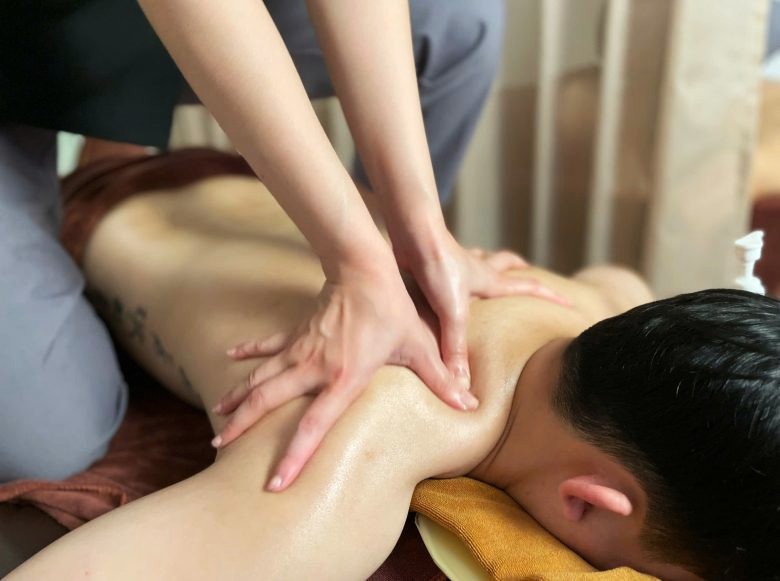 Những trường hợp không nên dưỡng sinh cổ vai gáy ngay
