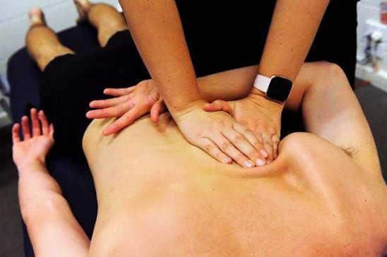 Hỗ trợ phục hồi cơ và cải thiện khả năng vận động
